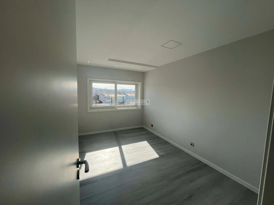 Apartamento T3 para Venda em Ermesinde Foto 9