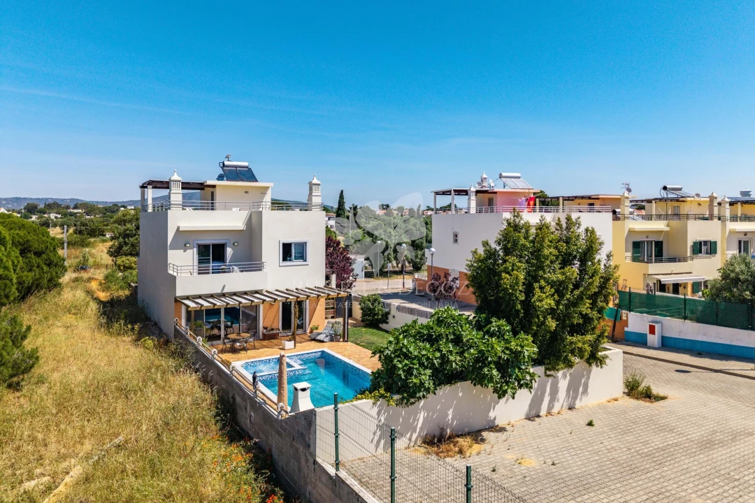 Moradia T4 para Venda em Olhão Foto 30