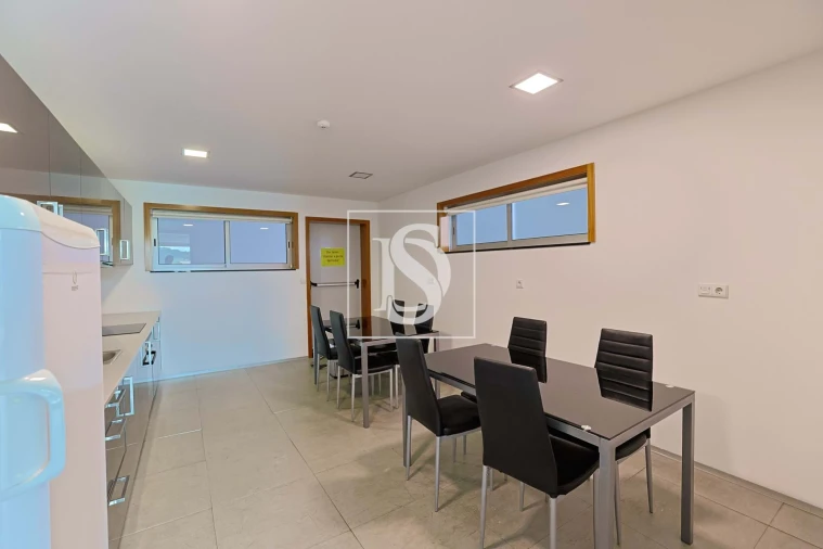 Armazém para Venda em Perelhal Foto 19