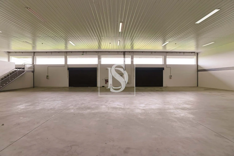 Armazém para Venda em Perelhal Foto 21