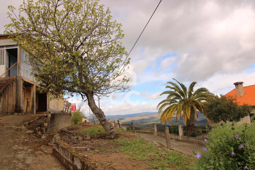 Moradia T3 para Venda em Ervededo Foto 6