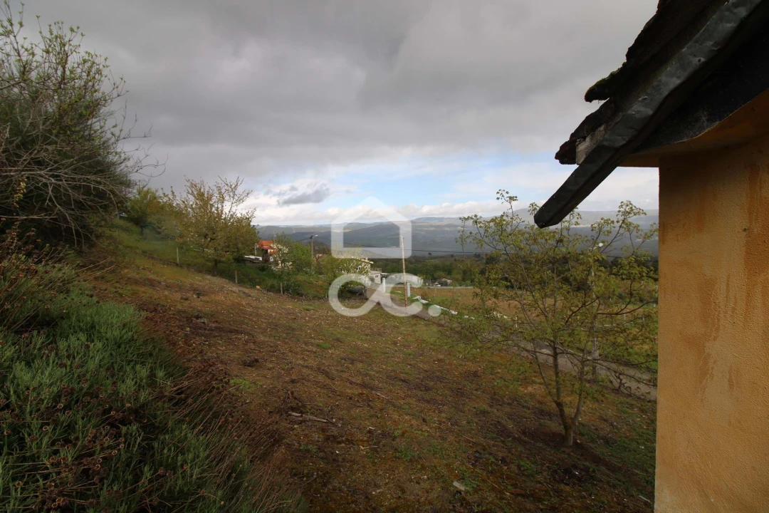 Moradia T3 para Venda em Ervededo Foto 30