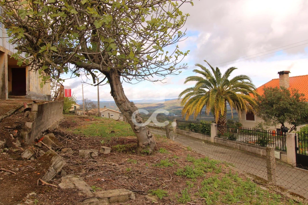 Moradia T3 para Venda em Ervededo Foto 7