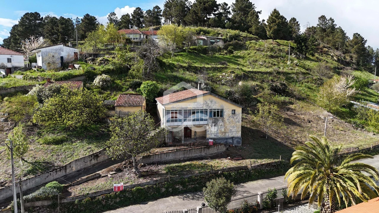 Moradia T3 para Venda em Ervededo Foto 1