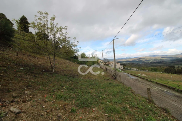 Moradia T3 para Venda em Ervededo Foto 26