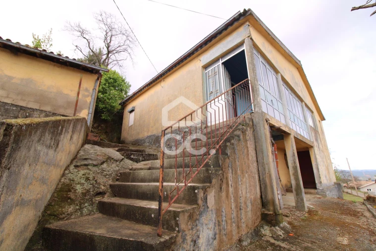 Moradia T3 para Venda em Ervededo Foto 8