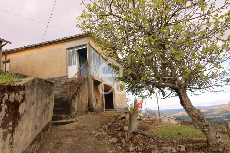 Moradia T3 para Venda em Ervededo Foto 25