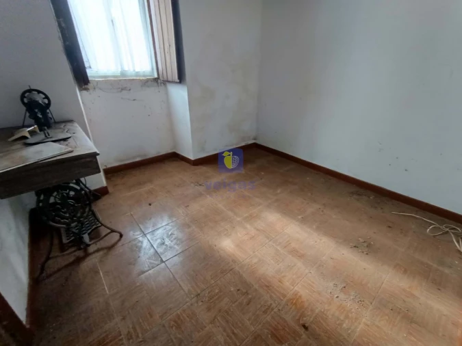 Moradia T2 para Venda em Alvorninha Foto 13