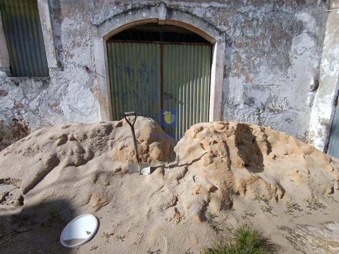 Moradia T2 para Venda em Alvorninha Foto 5