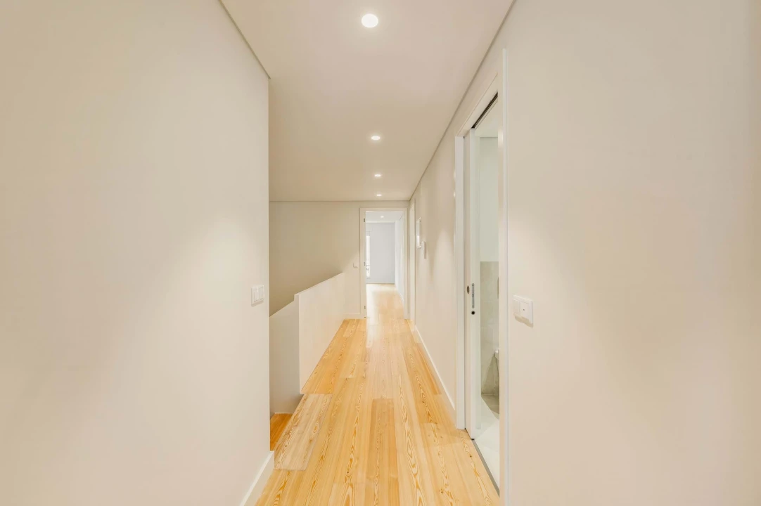 Apartamento T5 para Venda em Santo António Foto 14