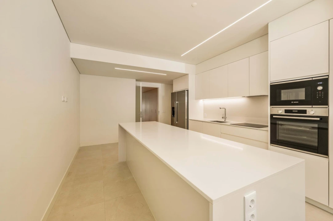 Apartamento T5 para Venda em Santo António Foto 8