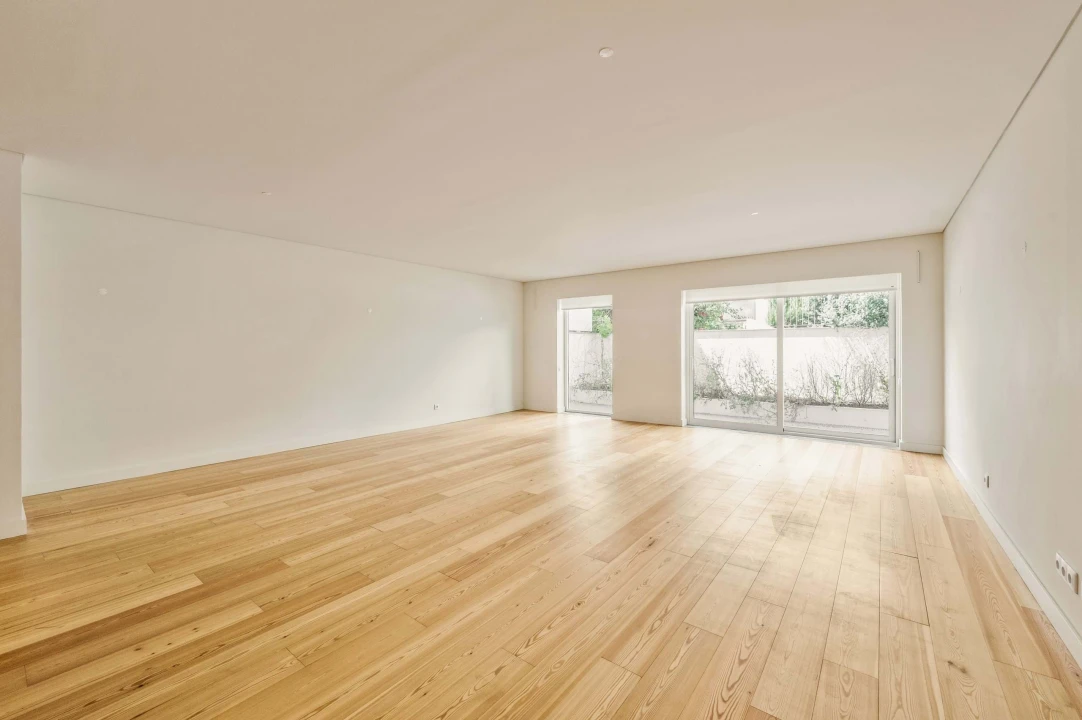 Apartamento T5 para Venda em Santo António Foto 2