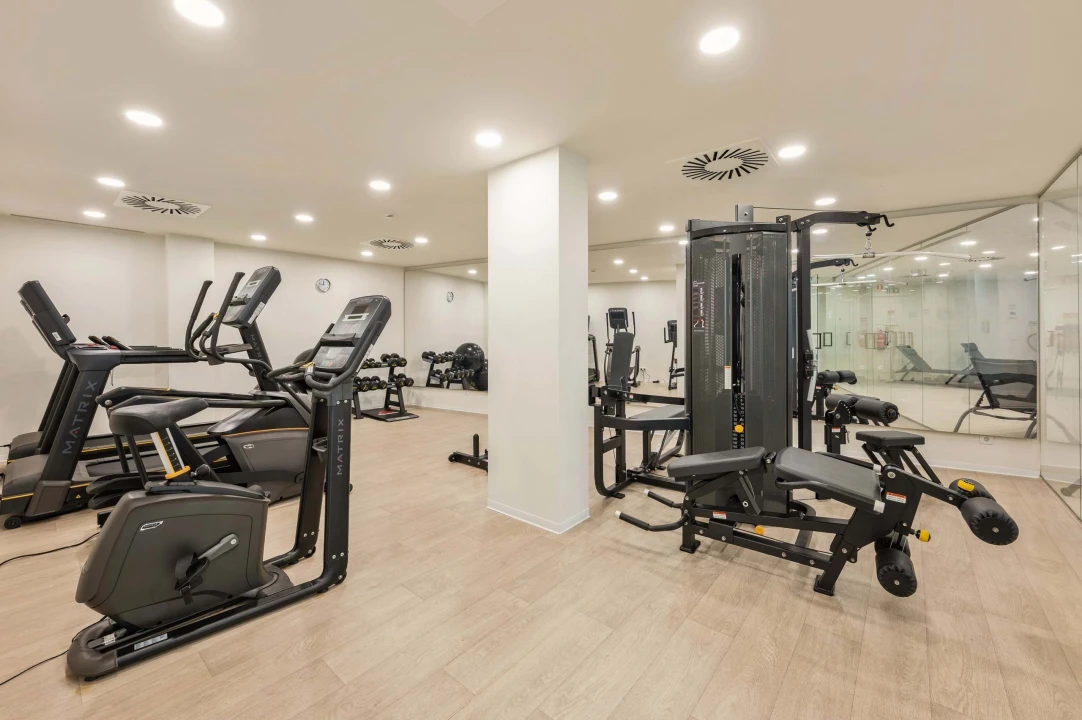 Apartamento T5 para Venda em Santo António Foto 29