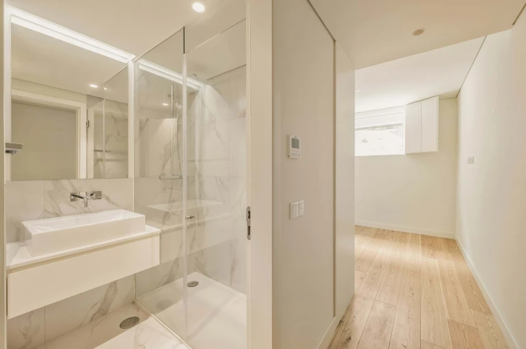 Apartamento T5 para Venda em Santo António Foto 10