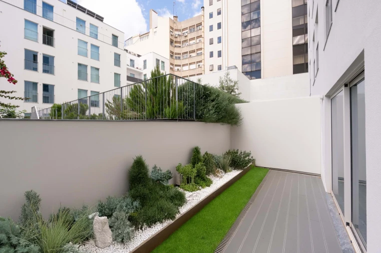 Apartamento T5 para Venda em Santo António Foto 3