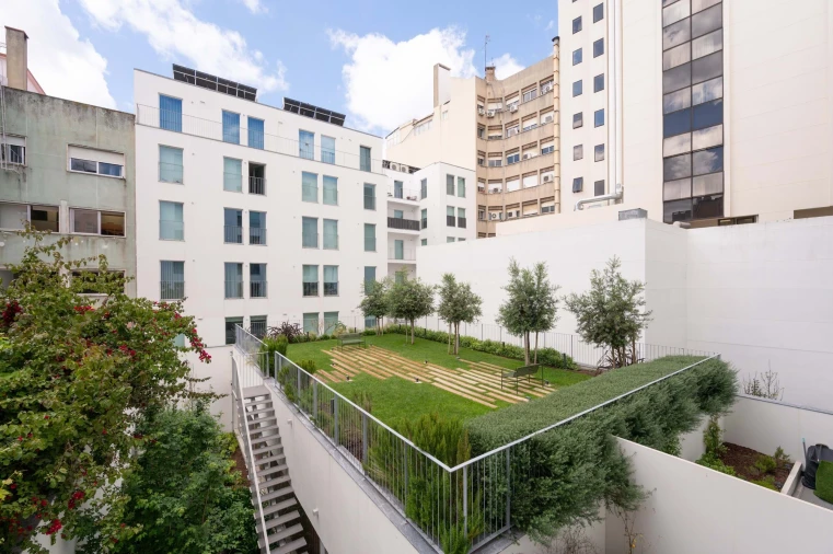 Apartamento T5 para Venda em Santo António Foto 1