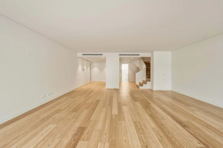 Apartamento T5 para Venda em Santo António Foto 4