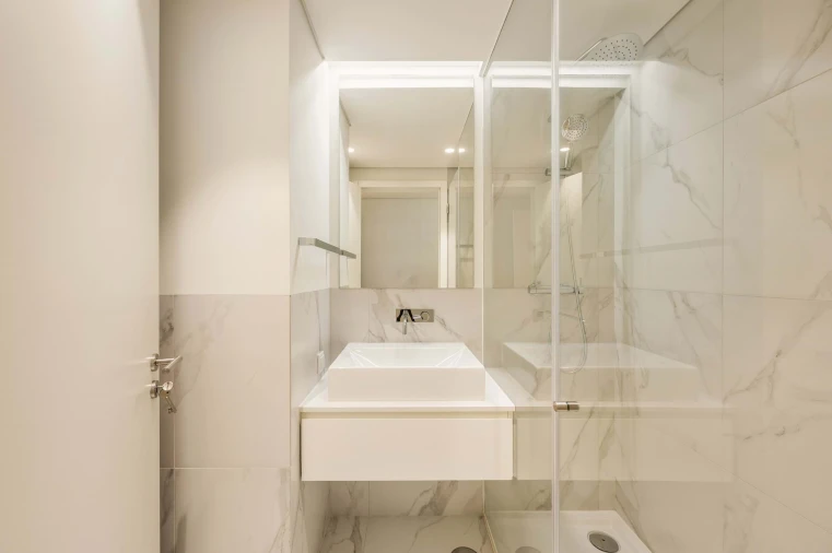 Apartamento T5 para Venda em Santo António Foto 11