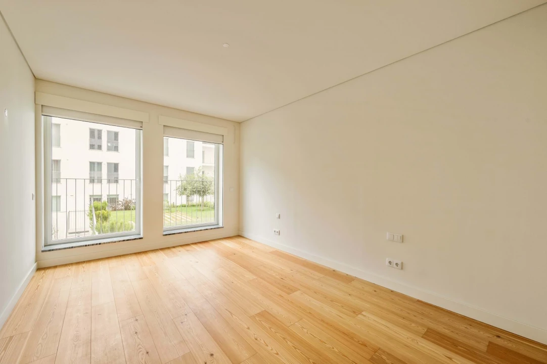 Apartamento T5 para Venda em Santo António Foto 16