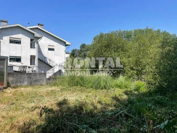 Terreno para Venda em Oliveira do Douro