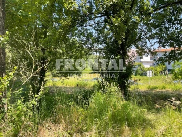 Terreno para Venda em Oliveira do Douro