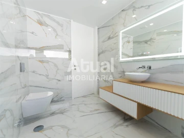 Moradia T4 para Venda em Mancelos