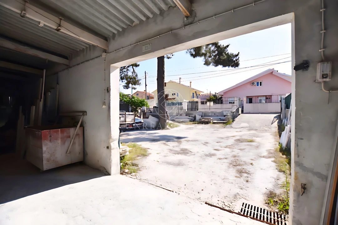 Armazém para Venda em Quinta do Conde Foto 32