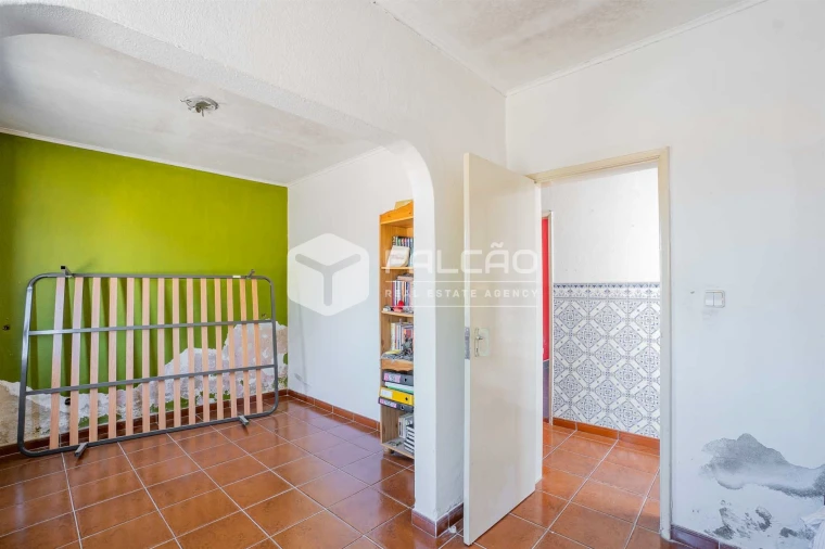 Moradia T5 para Venda em Vila Nova da Rainha Foto 26