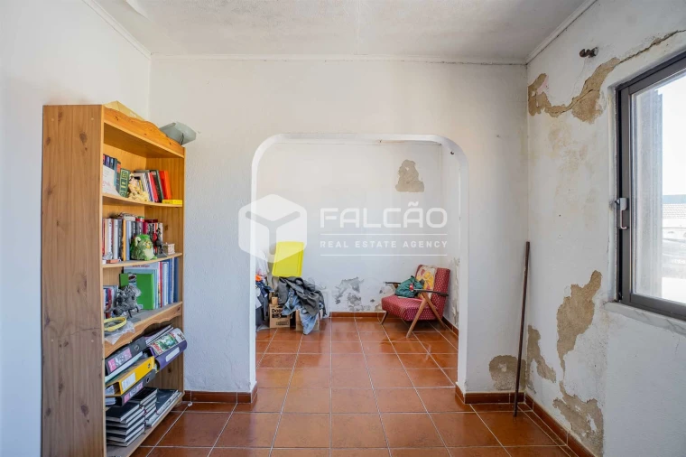 Moradia T5 para Venda em Vila Nova da Rainha Foto 31