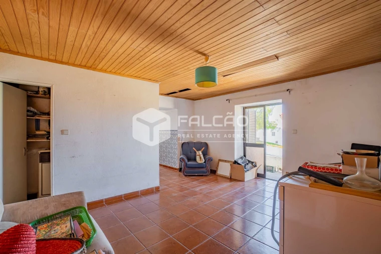 Moradia T5 para Venda em Vila Nova da Rainha Foto 4