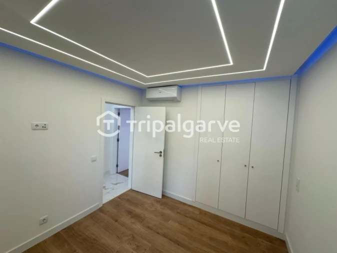 Apartamento T2 para Venda em Quarteira Foto 13