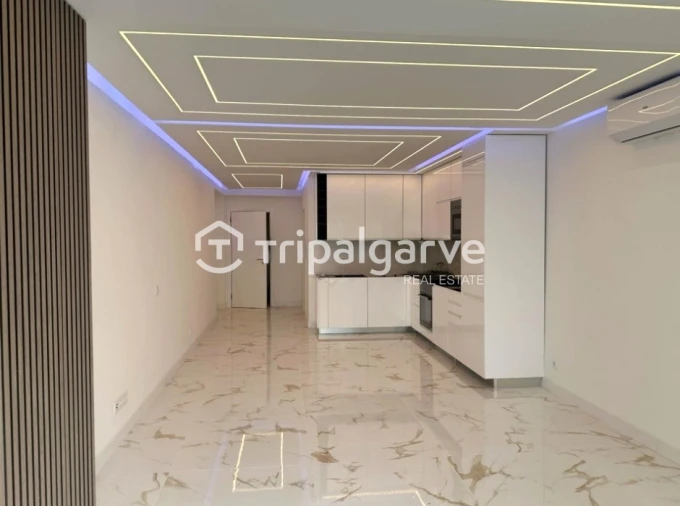 Apartamento T2 para Venda em Quarteira Foto 4