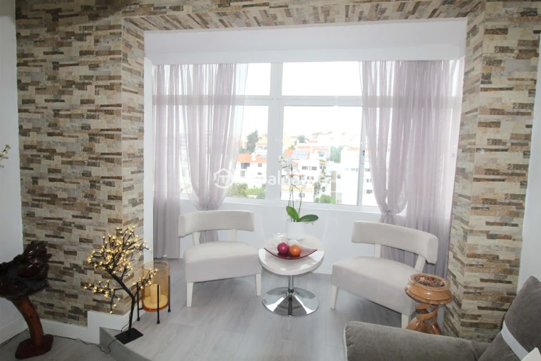 Apartamento T4 para Venda em Albufeira e Olhos de Água Foto 3