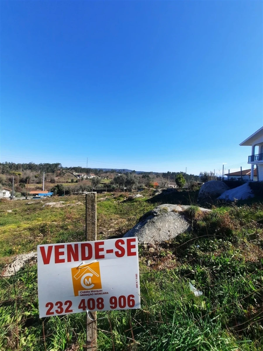 Terreno para Venda em Couto de Baixo e Couto de Cima Foto 4