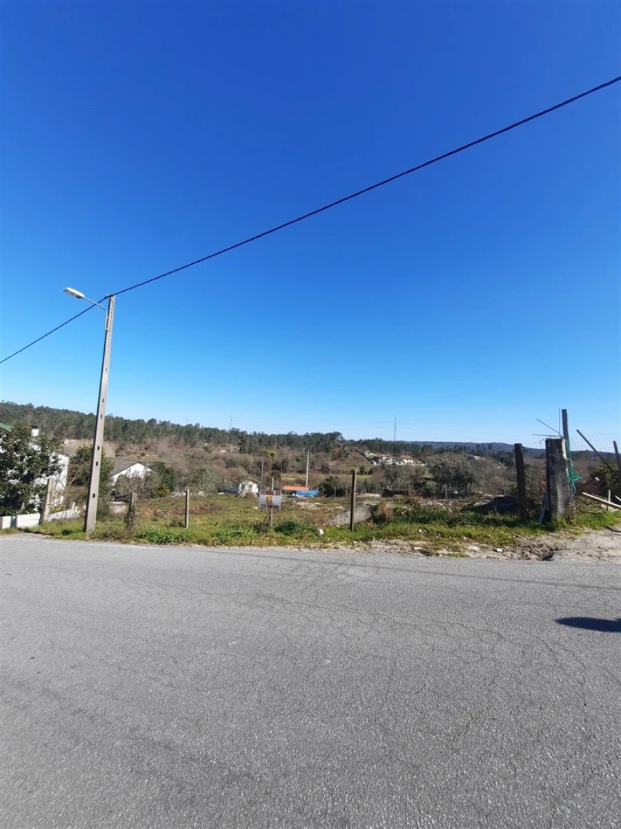Terreno para Venda em Couto de Baixo e Couto de Cima Foto 8