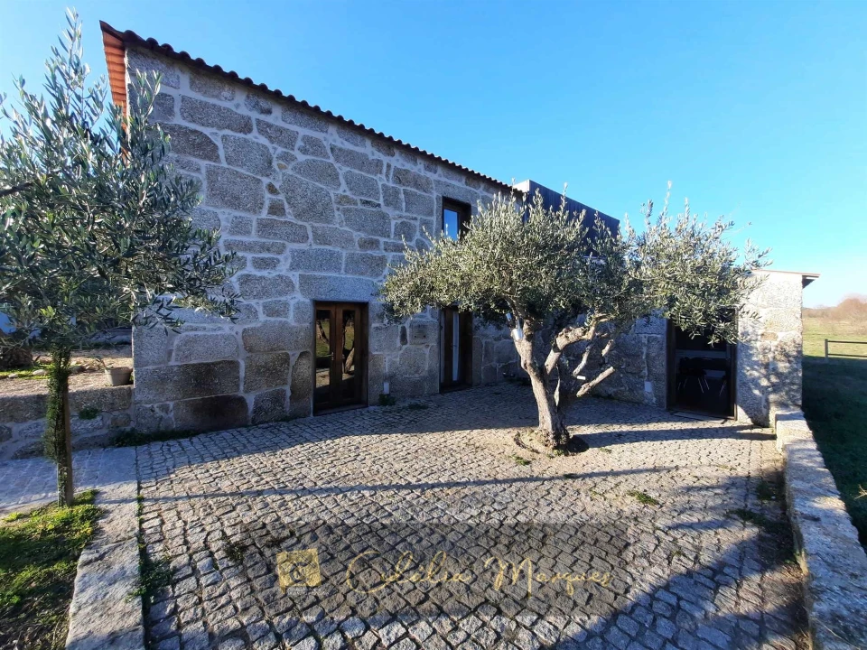 Quinta T0 para Venda em Açores e Velosa Foto 11