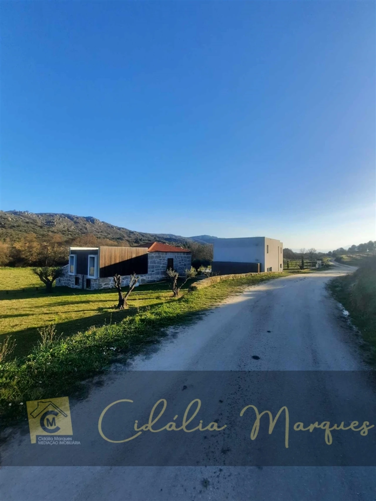 Quinta T0 para Venda em Açores e Velosa Foto 21