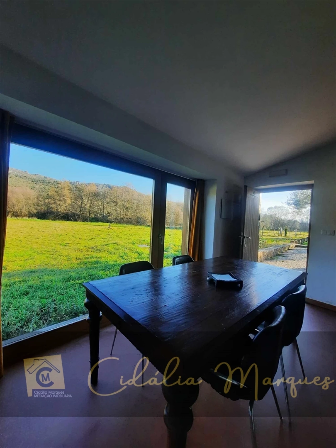 Quinta T0 para Venda em Açores e Velosa Foto 2