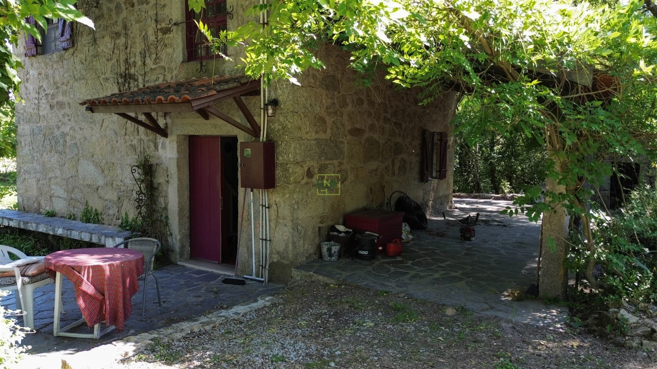 Quinta T6 para Venda em Alcains Foto 50