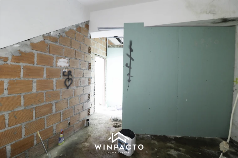 Moradia T3 para Venda em Canas de Senhorim Foto 39