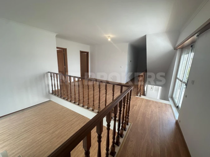 Moradia T4 para Venda em Sesimbra (Castelo) Foto 8