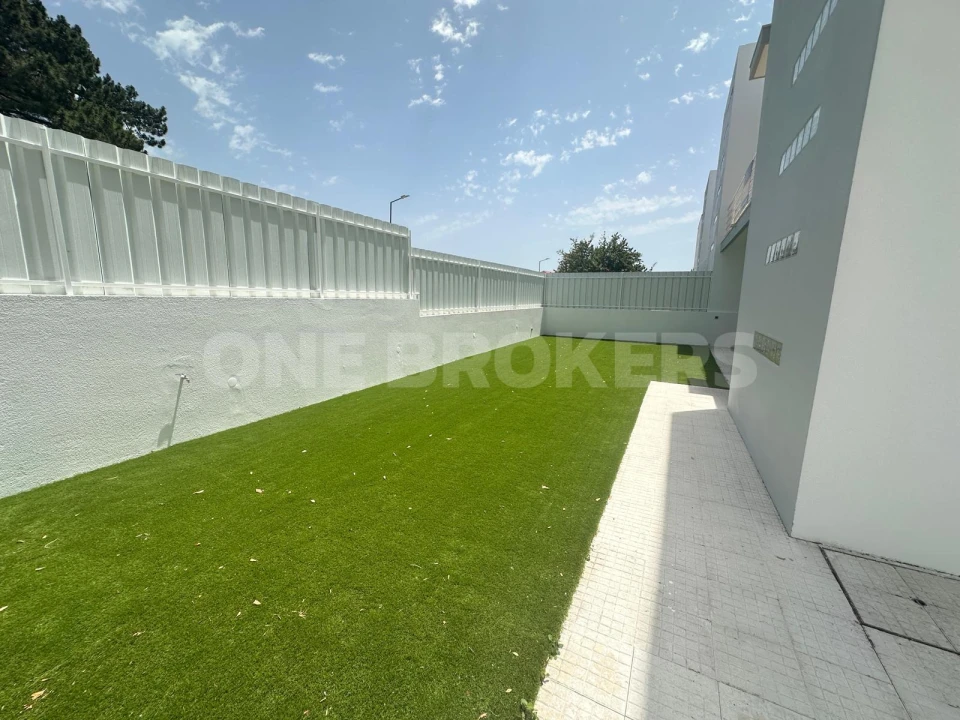 Moradia T4 para Venda em Sesimbra (Castelo) Foto 2