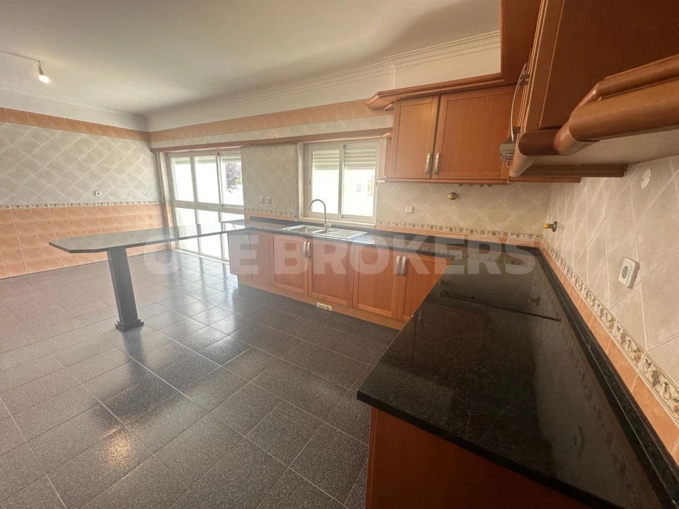 Moradia T4 para Venda em Sesimbra (Castelo) Foto 16