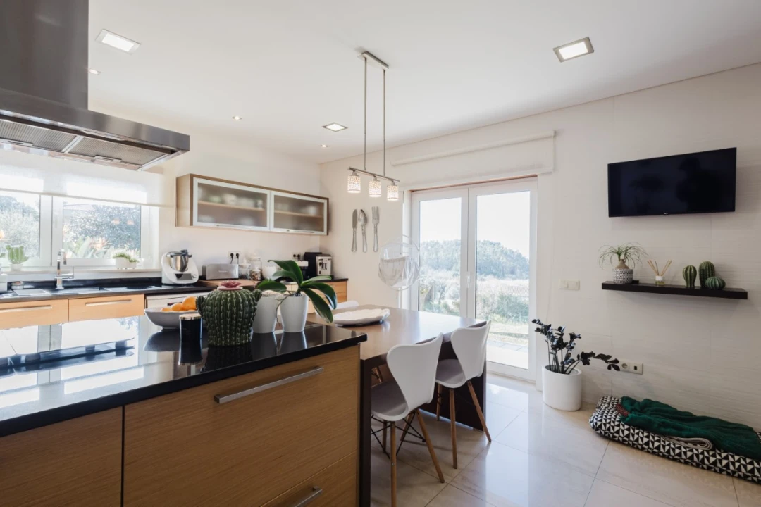 Moradia T4 para Venda em Alqueidão Foto 29