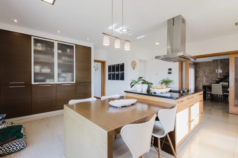 Moradia T4 para Venda em Alqueidão Foto 33