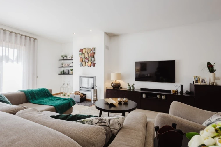 Moradia T4 para Venda em Alqueidão Foto 35