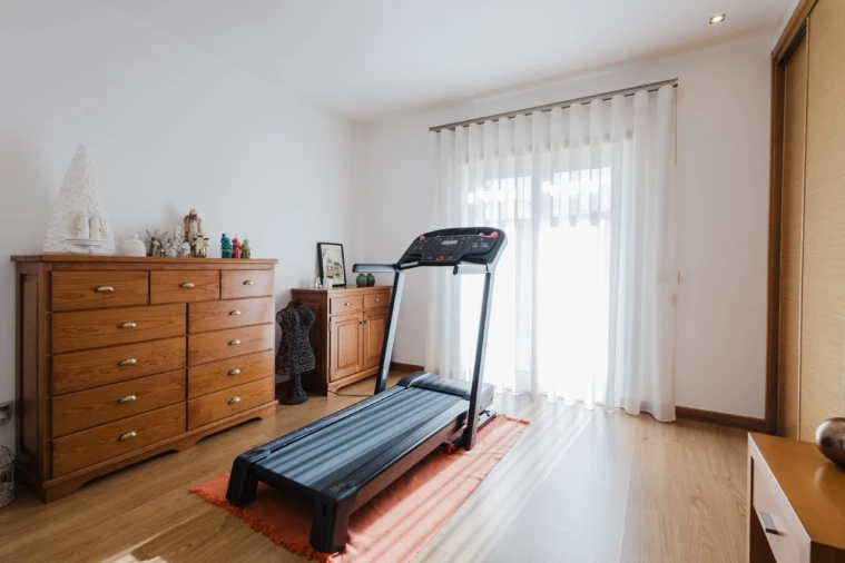 Moradia T4 para Venda em Alqueidão Foto 15