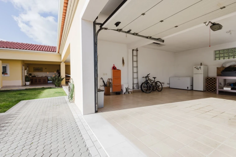 Moradia T4 para Venda em Alqueidão Foto 50