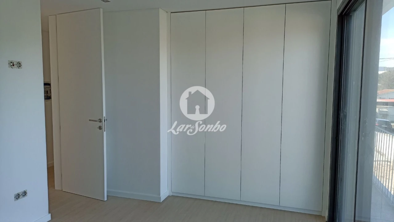 Moradia T3 para Venda em Lousado Foto 19