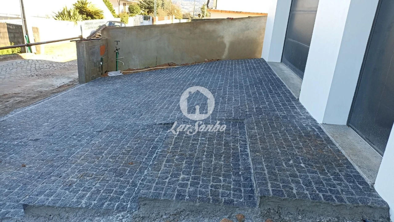 Moradia T3 para Venda em Lousado Foto 21
